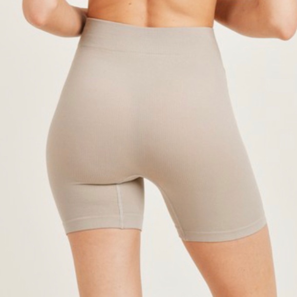 Semi-Annual Sale|Seamless Crop Top and Biker Set - Picture 5 of 6